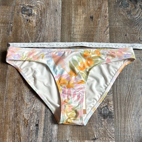 Billabong | Peaceful Palms Lowrider Bikini Bottoms - Picture 4 of 7